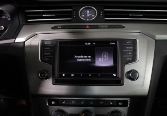 Подержанный автомобиль Volkswagen Passat Sedan 2016 года (14 фото)