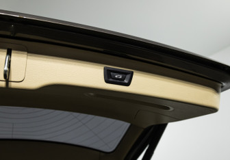 Подержанный автомобиль BMW X3 2012 года (19 фото)