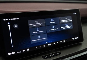 Подержанный автомобиль Geely Coolray 2023 года (17 фото)