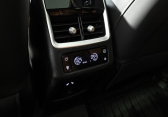 Подержанный автомобиль Chery Tiggo 8 Pro Max 2023 года (17 фото)