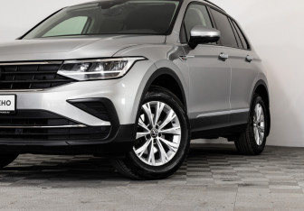 Подержанный автомобиль Volkswagen Tiguan 2021 года (2 фото)