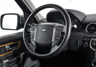Подержанный автомобиль Land Rover Discovery 2012 года (16 фото)