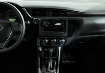 Подержанный автомобиль Toyota Corolla Sedan 2018 года (14 фото)