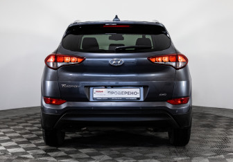 Подержанный автомобиль Hyundai Tucson 2017 года (6 фото)