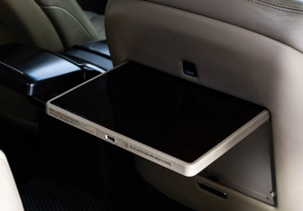 Подержанный автомобиль Hyundai Equus 2012 года (37 фото)