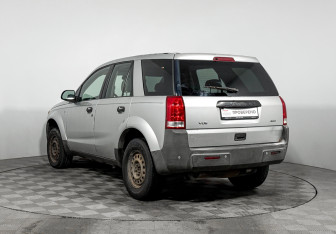 Подержанный автомобиль Saturn VUE 2003 года (7 фото)