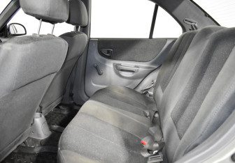 Подержанный автомобиль Hyundai Accent Sedan 2008 года (12 фото)