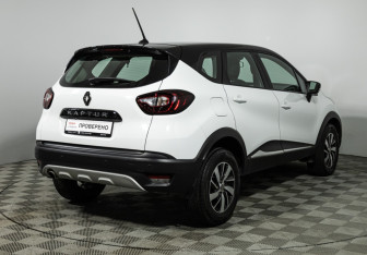 Подержанный автомобиль Renault Kaptur 2021 года (5 фото)