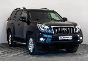 Подержанный автомобиль Toyota Land Cruiser Prado 2012 года (3 фото)
