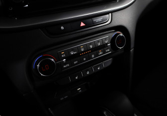 Подержанный автомобиль Kia Ceed Hatchback 2021 года (21 фото)