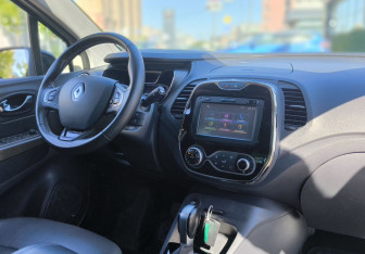 Подержанный автомобиль Renault Kaptur 2017 года (14 фото)