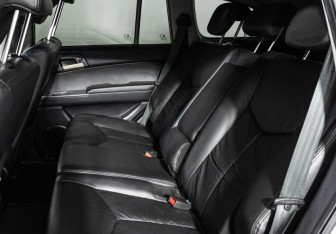 Подержанный автомобиль SsangYong Kyron 2014 года (10 фото)