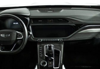 Подержанный автомобиль Geely Atlas Pro 2022 года (14 фото)