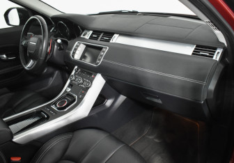 Подержанный автомобиль Land Rover Range Rover Evoque 2015 года (12 фото)
