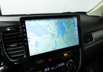 Подержанный автомобиль Mitsubishi Outlander 2013 года (15 фото)