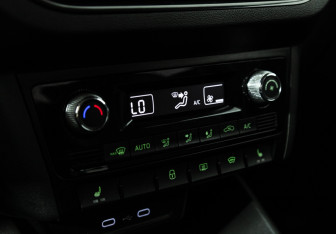 Подержанный автомобиль Skoda Rapid Liftback 2020 года (17 фото)
