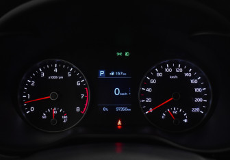 Подержанный автомобиль Kia Rio Hatchback 2017 года (23 фото)