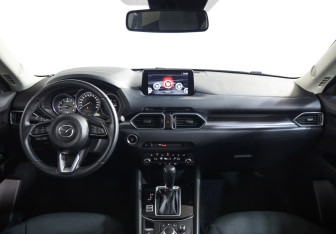Подержанный автомобиль Mazda CX-5 2021 года (9 фото)