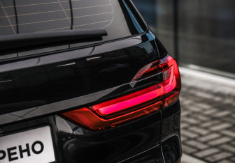 Подержанный автомобиль BMW X7 2020 года (15 фото)