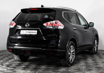 Подержанный автомобиль Nissan X-Trail 2017 года (5 фото)