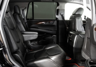 Подержанный автомобиль Cadillac Escalade Suv 2015 года (24 фото)