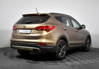 Подержанный автомобиль Hyundai Santa Fe 2013 года (5 фото)