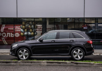 Подержанный автомобиль Mercedes-Benz GLC Coupe 2016 года (10 фото)