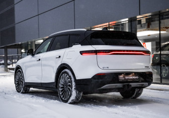 Подержанный автомобиль Voyah Free 2022 года (7 фото)