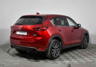 Подержанный автомобиль Mazda CX-5 2018 года (5 фото)