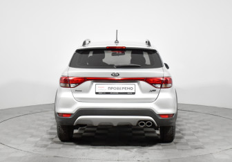 Подержанный автомобиль Kia Rio Hatchback 2020 года (6 фото)