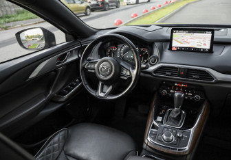 Подержанный автомобиль Mazda CX-9 2022 года (11 фото)