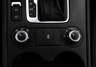 Подержанный автомобиль Volkswagen Touareg 2013 года (16 фото)