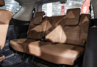 Подержанный автомобиль Infiniti QX80 2021 года (13 фото)