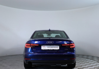Подержанный автомобиль Audi A4 Sedan 2018 года (6 фото)
