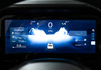 Подержанный автомобиль Geely Monjaro 2024 года (12 фото)