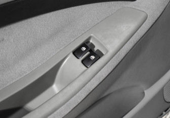 Подержанный автомобиль Chevrolet Lacetti Wagon 2010 года (10 фото)