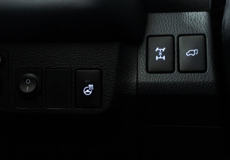 Подержанный автомобиль Toyota RAV4 2018 года (18 фото)