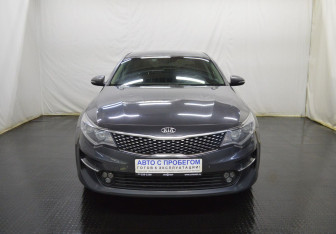 Подержанный автомобиль Kia Optima Sedan 2017 года (2 фото)