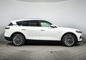 Подержанный автомобиль Voyah Free 2023 года (4 фото)