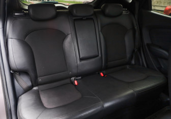 Подержанный автомобиль Hyundai ix35 2014 года (24 фото)