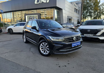 Подержанный автомобиль Volkswagen Tiguan 2020 года (3 фото)
