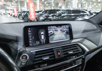Подержанный автомобиль BMW X3 2019 года (19 фото)