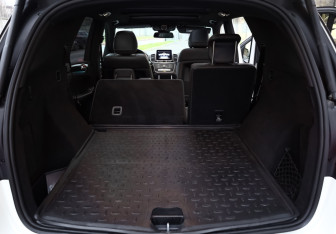 Подержанный автомобиль Mercedes-Benz GLE 2018 года (30 фото)