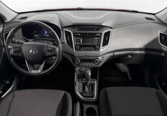 Подержанный автомобиль Hyundai Creta 2018 года (15 фото)