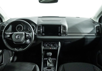 Подержанный автомобиль Skoda Karoq 2021 года (13 фото)