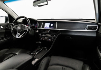 Подержанный автомобиль Kia Optima Sedan 2019 года (9 фото)