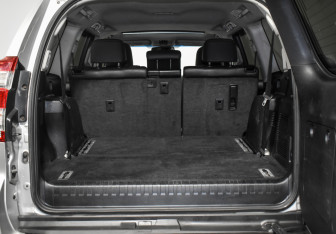 Подержанный автомобиль Toyota Land Cruiser Prado 2014 года (13 фото)