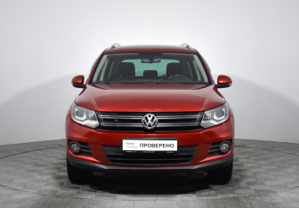 Подержанный автомобиль Volkswagen Tiguan 2016 года (2 фото)