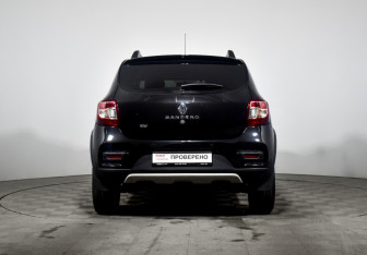 Подержанный автомобиль Renault Sandero 2021 года (6 фото)