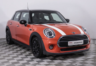 Подержанный автомобиль MINI Hatch 2019 года (3 фото)